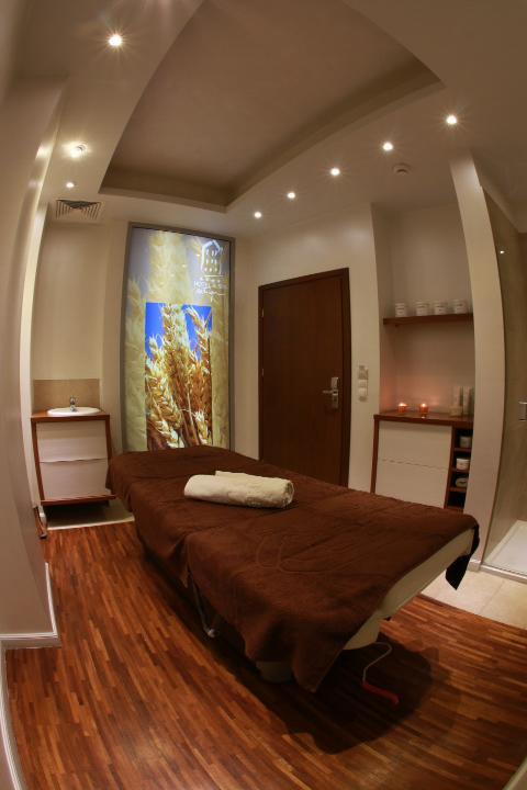 Hotel Mlyn & Spa Влоцлавек Экстерьер фото