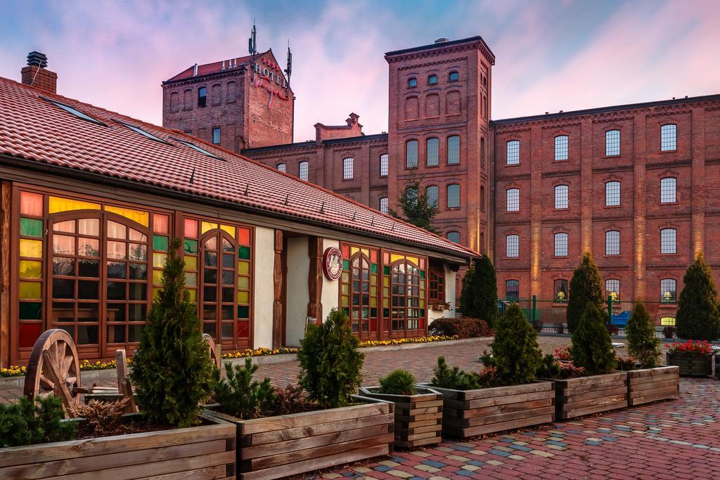 Hotel Mlyn & Spa Влоцлавек Экстерьер фото